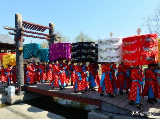 马上春节了，全国各地习俗都有什么不同