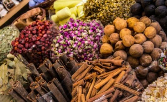 迪拜菜市场有多少 (迪拜菜市场有多富有)