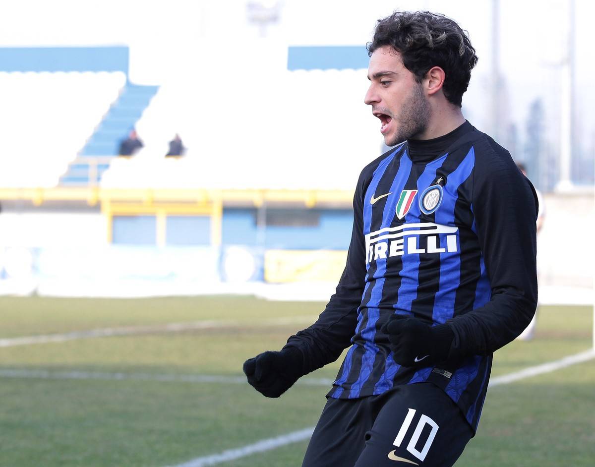 大胜晋级！妖人新星闪耀全场，30分钟上演帽子戏法