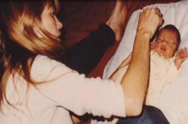 80年代移植狒狒心脏的婴儿,第一个移植狒狒心脏的美国女孩