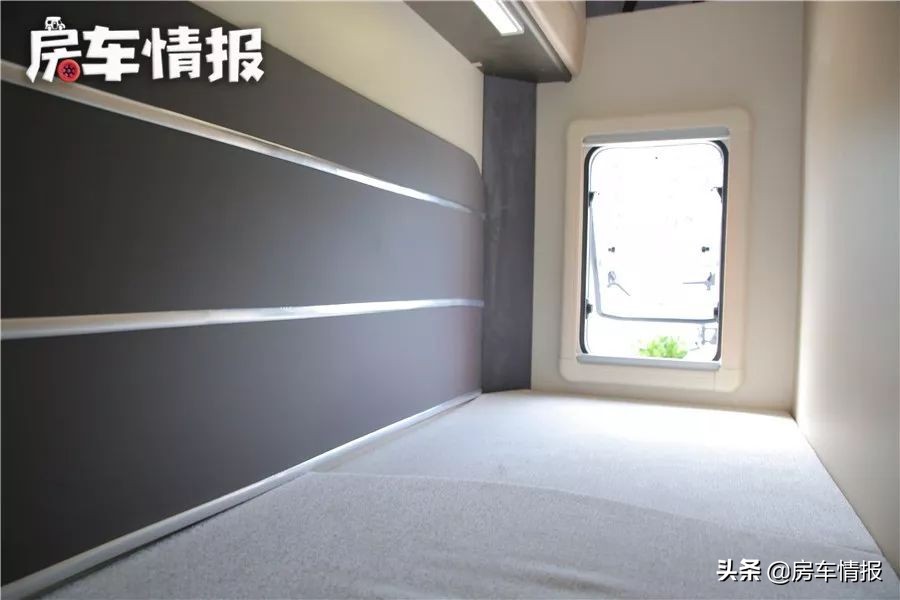 江铃d-max底盘单排皮卡房车怎么样,神行太保d-max硬升顶皮卡四驱房车