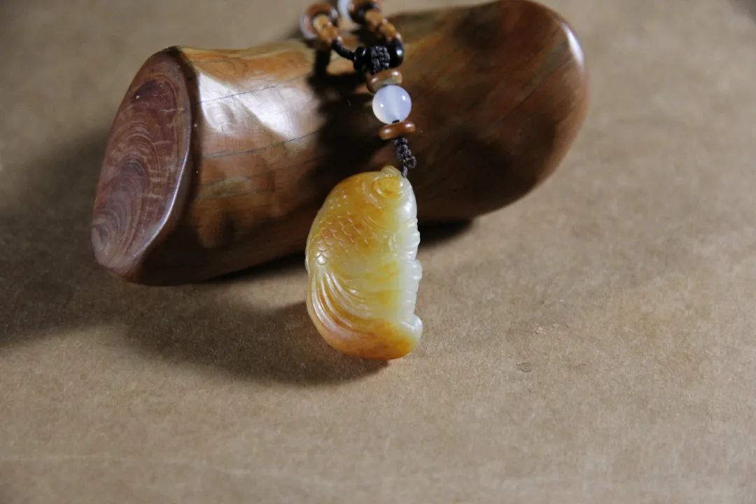 和田玉青水到底是什么,到底什么是和田玉