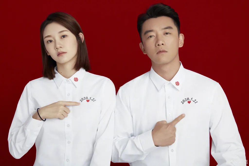 郑恺苗苗晒照庆祝结婚一周年,郑恺苗苗互相晒照庆祝结婚一周年