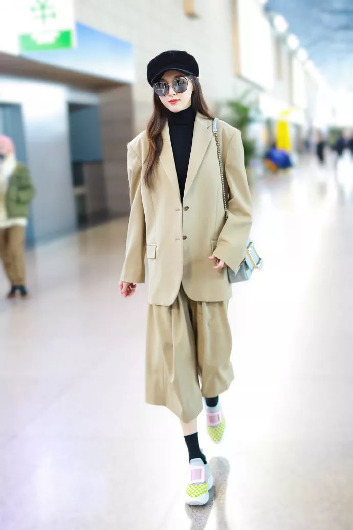 都是卖二手闲置，唐嫣和孙俪的差距好大……