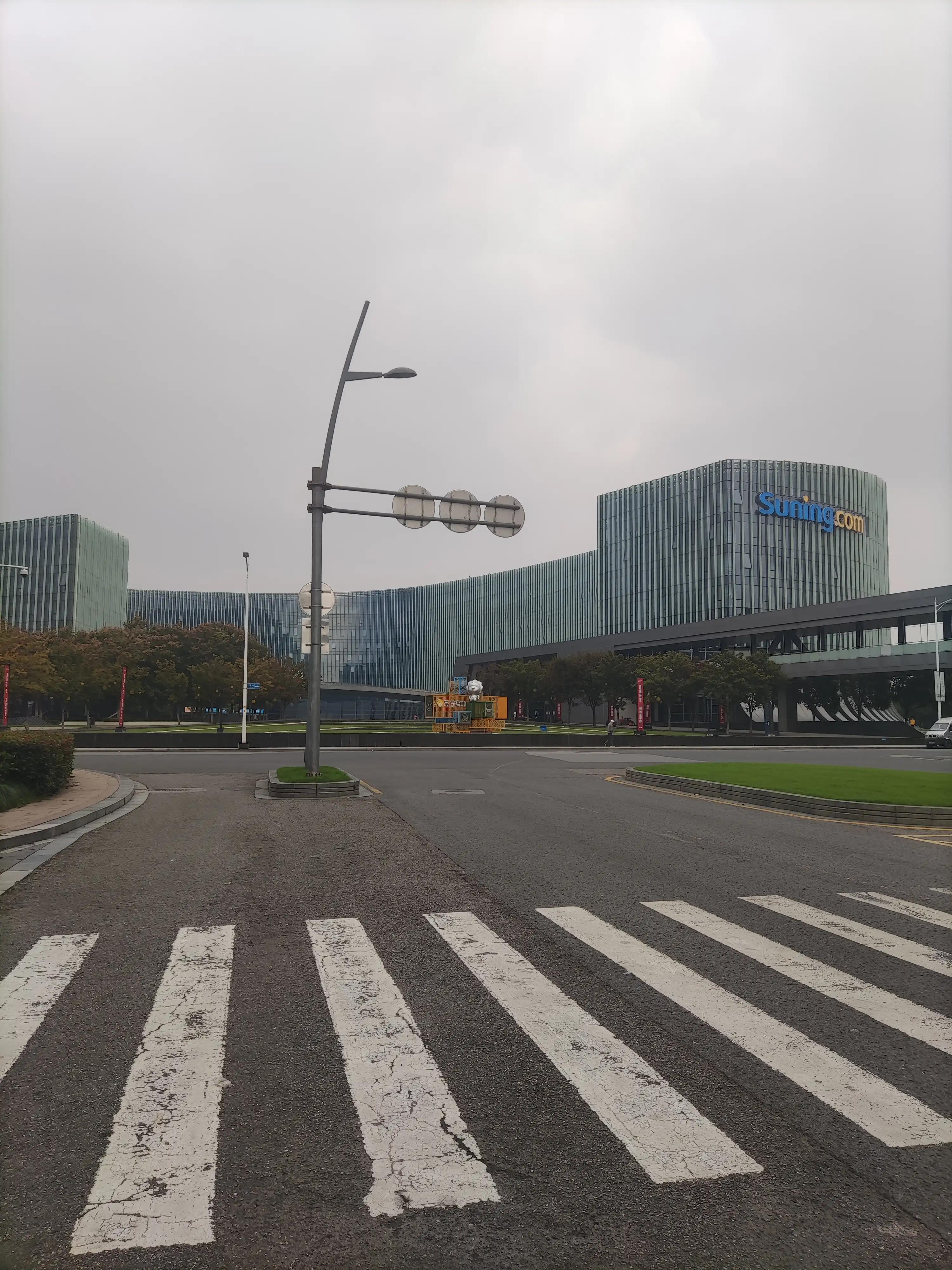 苏宁算是大厂吗,苏宁总部在哪个城市啊