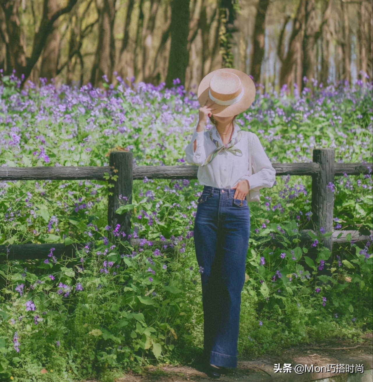 丝巾有几种戴法视频,春天的丝巾流行这样系