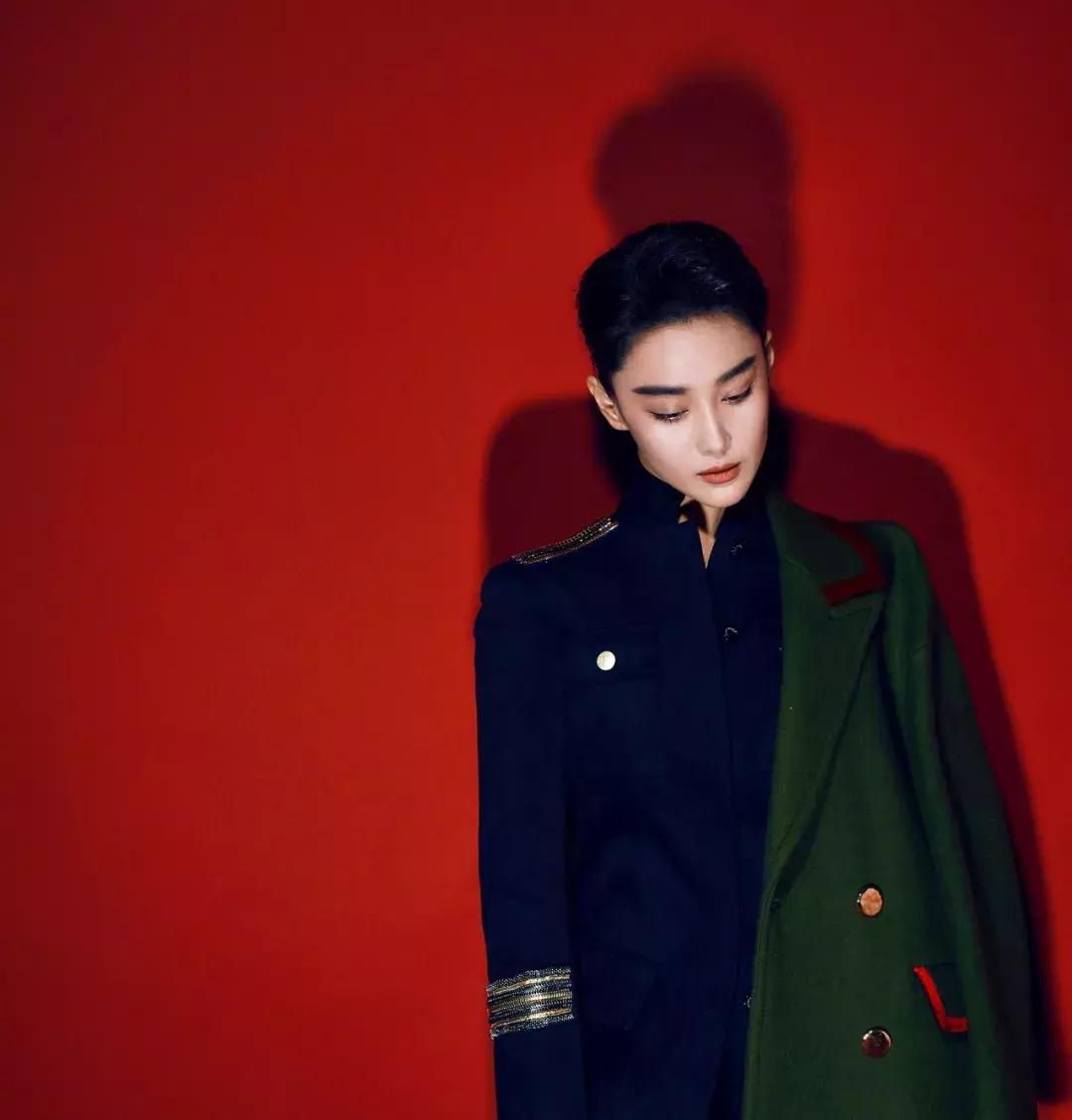 张馨予短发又飒又美,张馨予帅气超短发