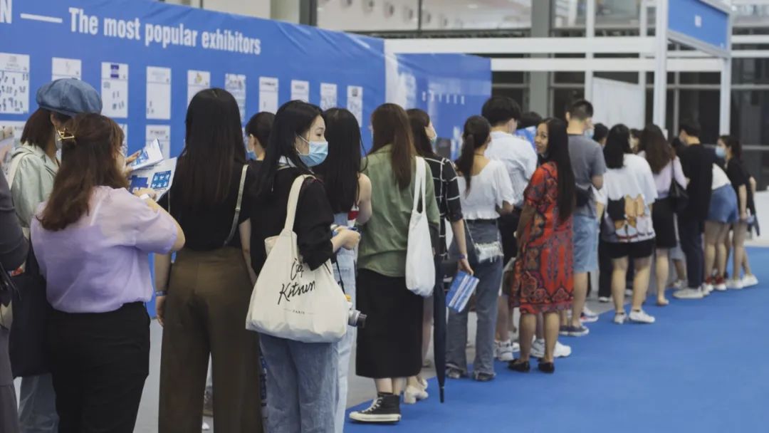 这届深圳人的快乐水,不再是奶茶了?