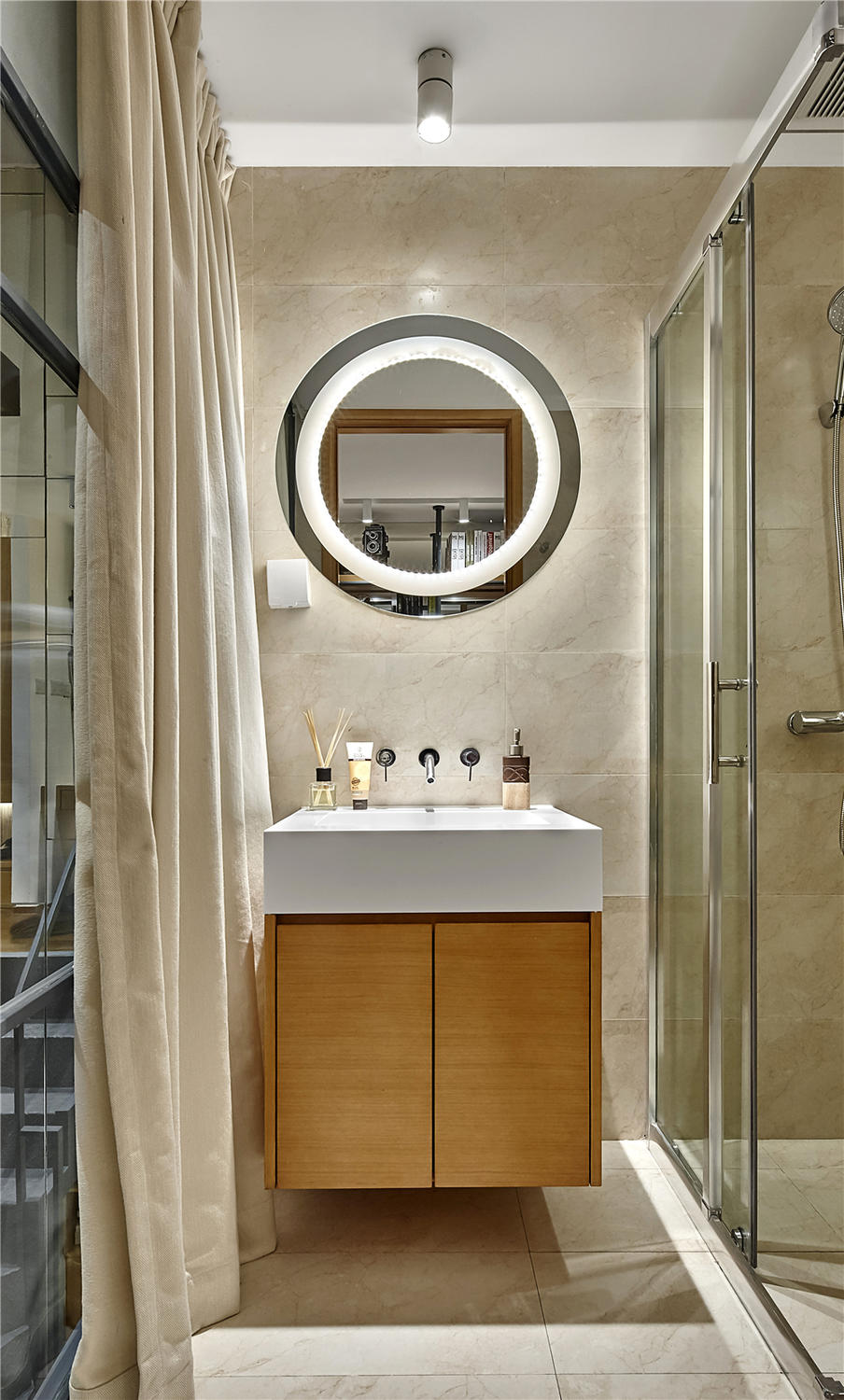 谁说公寓房不值得买,loft复式公寓适合一家三口住吗