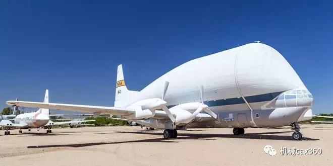 最大型运输机自重是多少吨,目前全世界最大的运输机