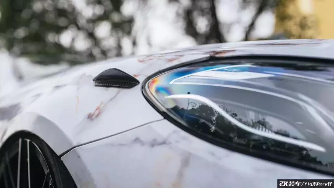 奔驰e300老款改成迈巴赫,奔驰e300老款升级改装新款奔驰s