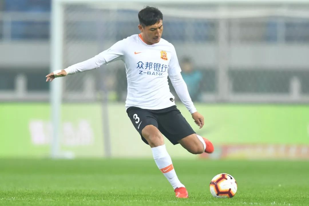 武汉卓尔内援埃弗拉完整视频,埃弗拉武汉进球集锦