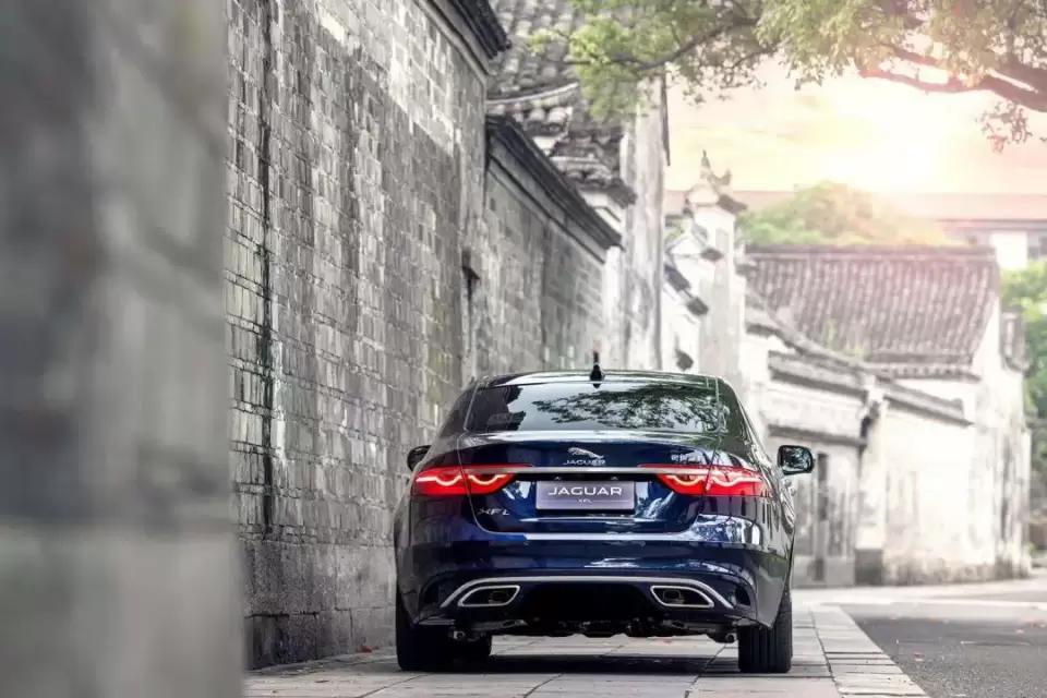 试驾最新款捷豹xfl,全新捷豹XFL试驾