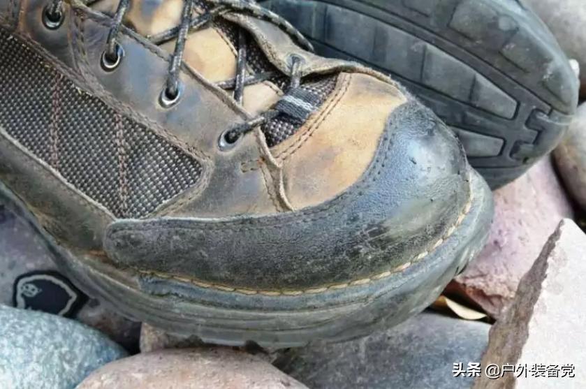 登山徒步鞋怎么清洗,沙漠靴的正确清洗方法