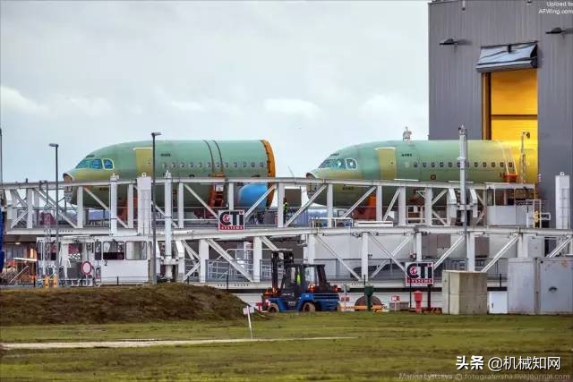 世界最大客机空客a380,空中巨无霸客机空客a380