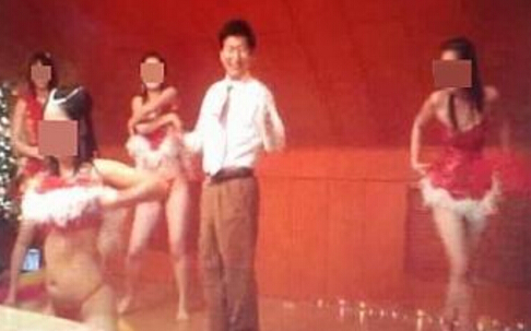 看这七个淫乱*教邪**