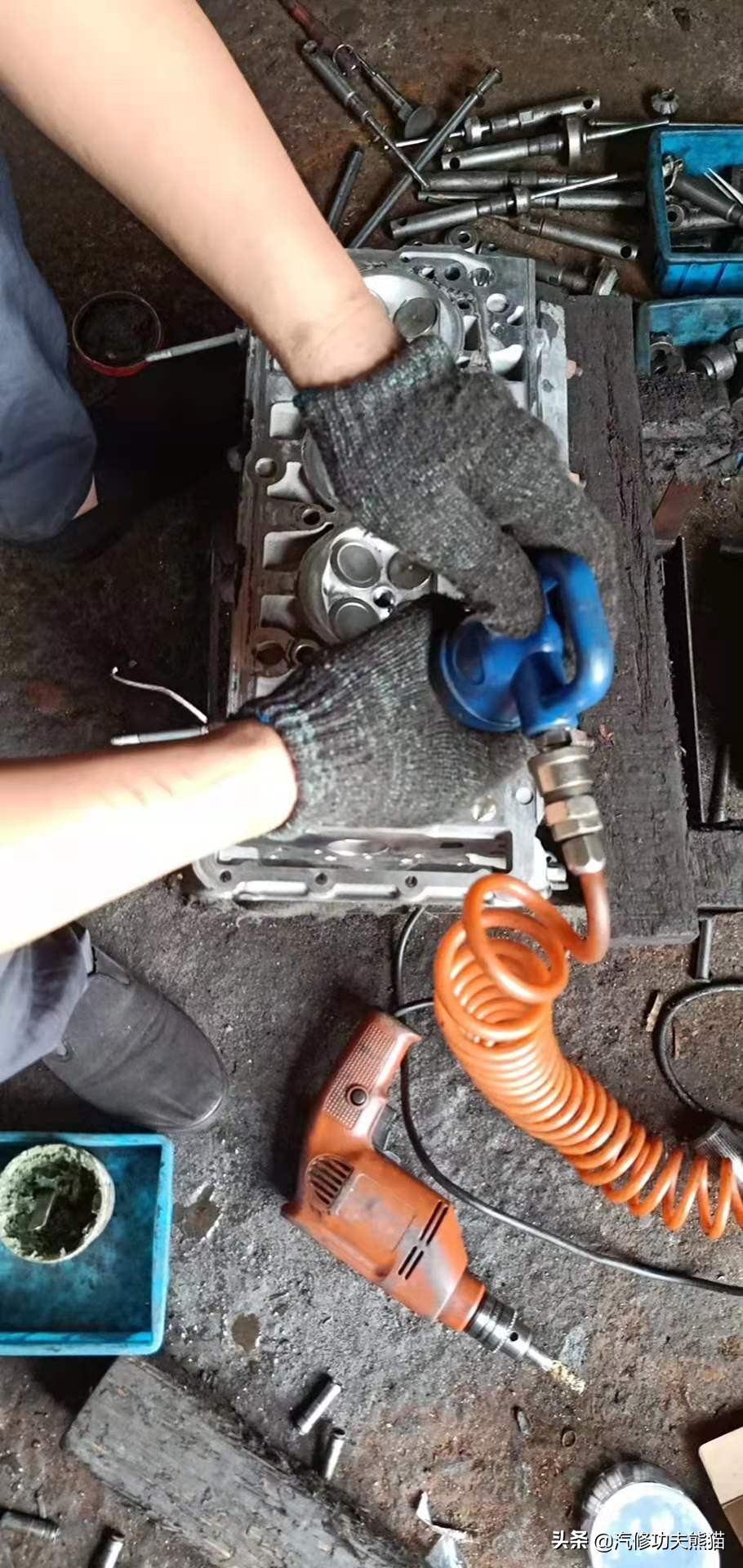 奥迪a8烧机油吗48v轻混,奥迪a8烧机油一千公里烧0.5正常吗