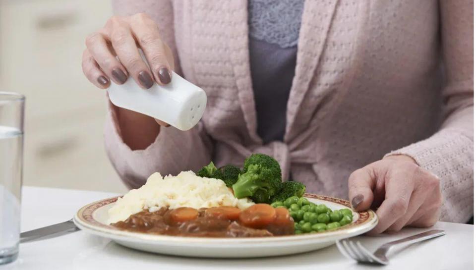 孕期脸上长斑的原因与调理,孕期脸上斑越来越多原因