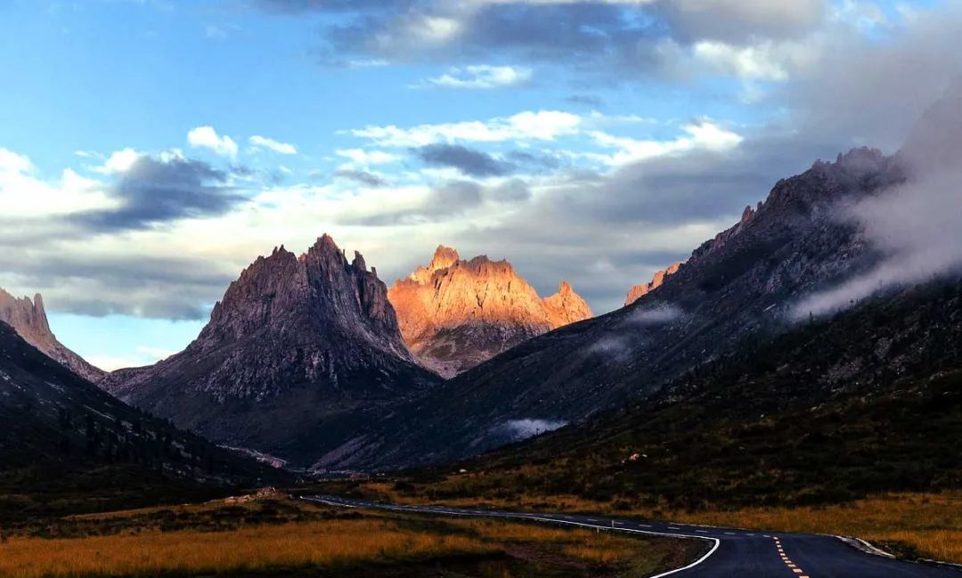 川西最美自驾游环线,川西最美越野路线