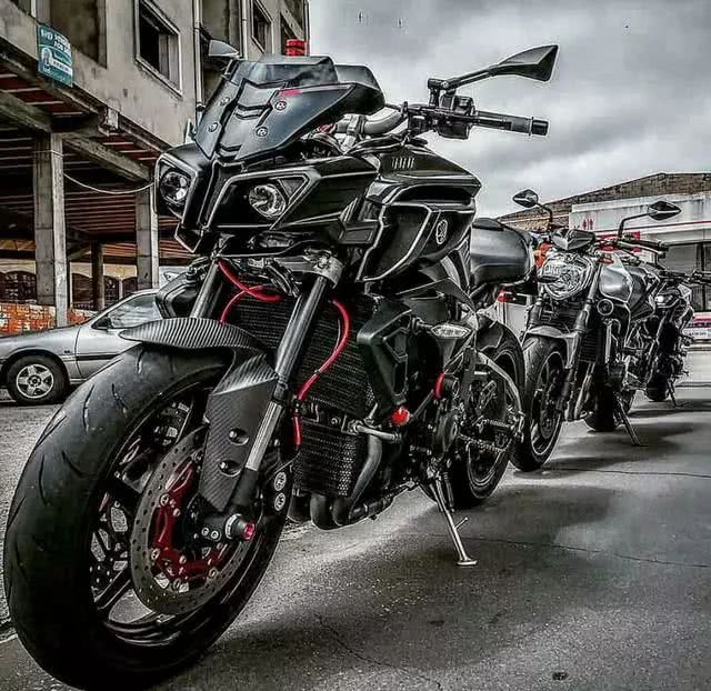 雅马哈街车mt-10加速测试,雅马哈mt-10照片