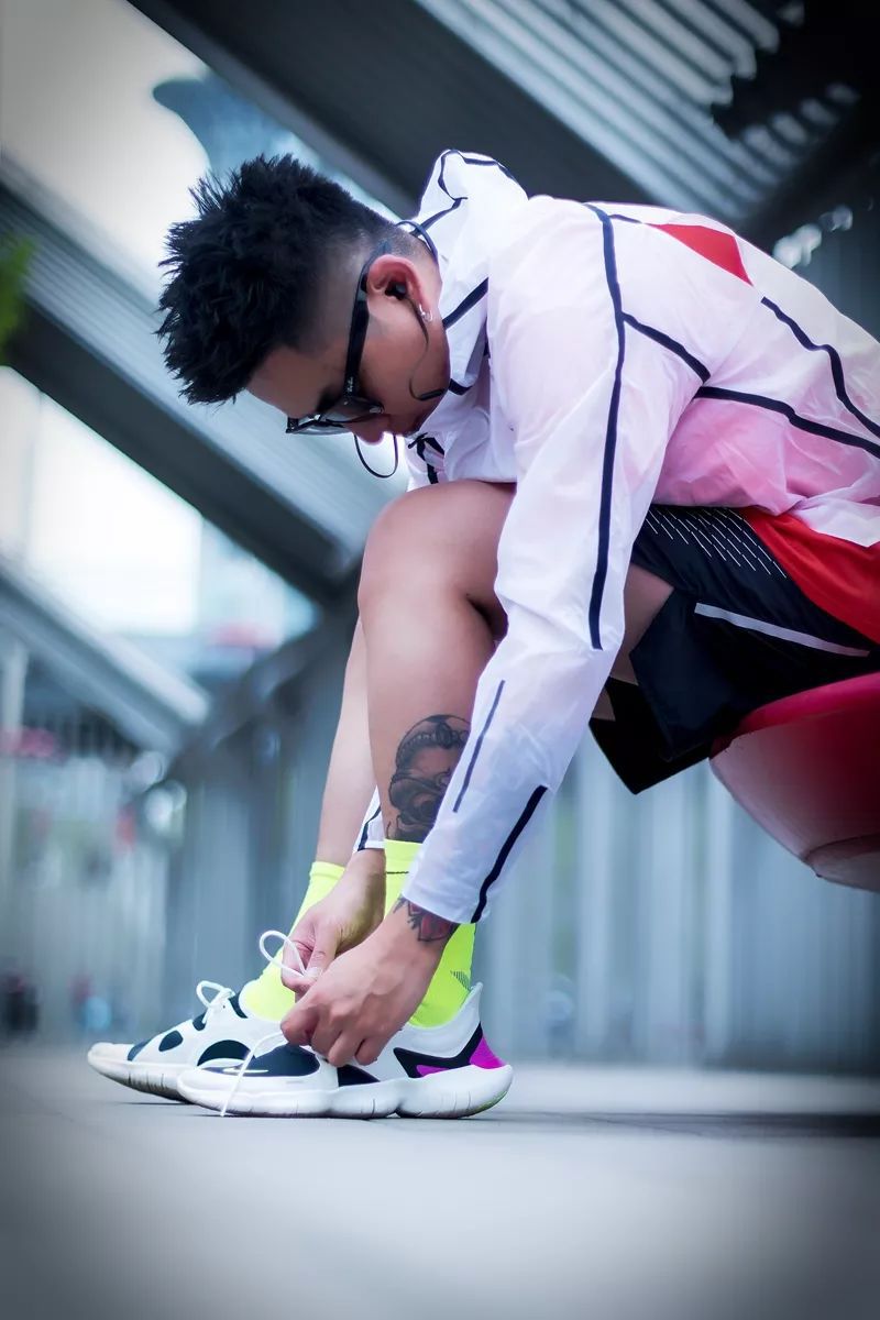 耐克目前最顶级的跑鞋,耐克的一个跑鞋