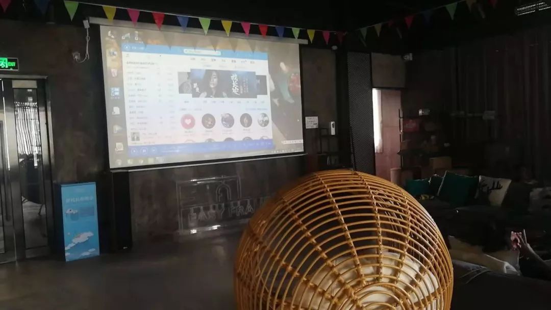 璧拌娣卞湷,娣卞湷璧拌