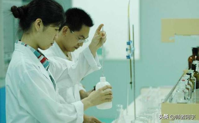 本科毕业就业月薪3万的六大专业,让985毕业生后悔的四大专业