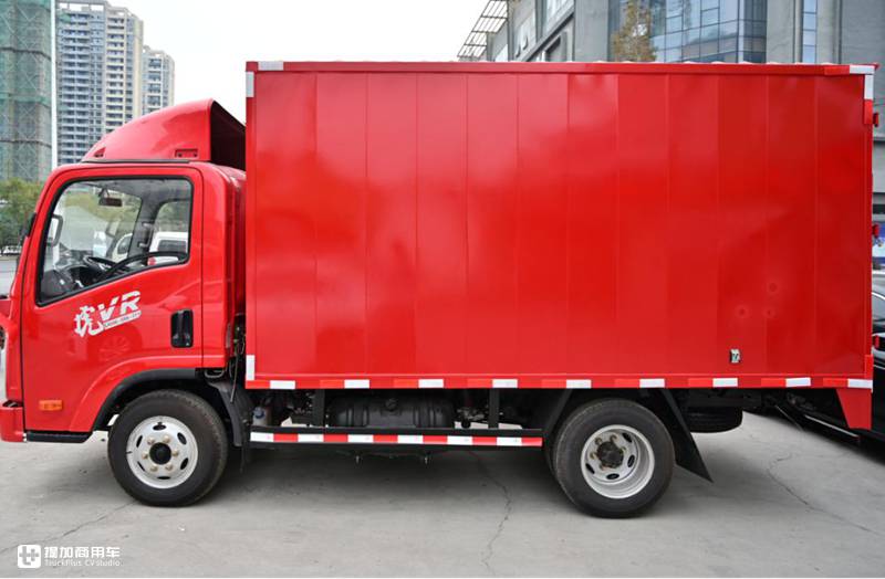 微卡车身轻卡的载重，窄体驾驶室内外都是亮点，这辆解放轻卡火了