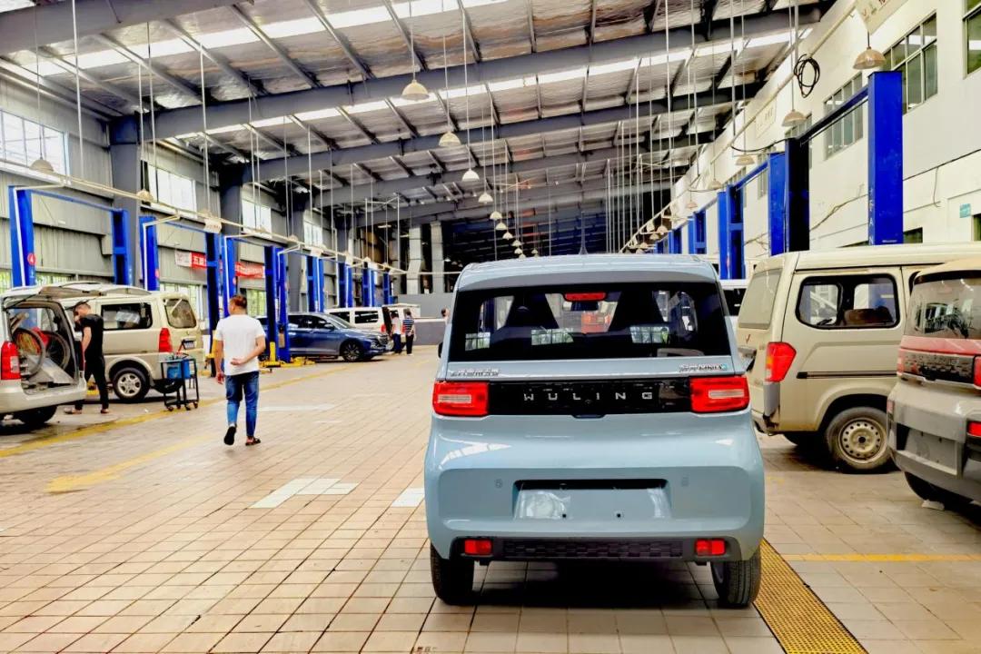 五菱宏光minievgameboy版,五菱宏光minievgameboy版实车