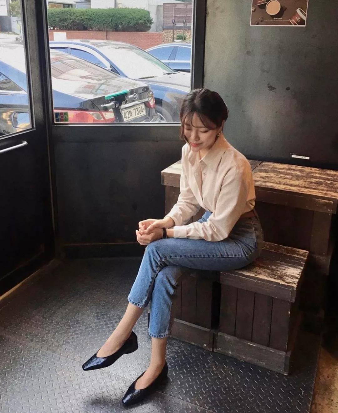 小白鞋ins潮白搭国潮,小白鞋过时了现在流行这5款鞋