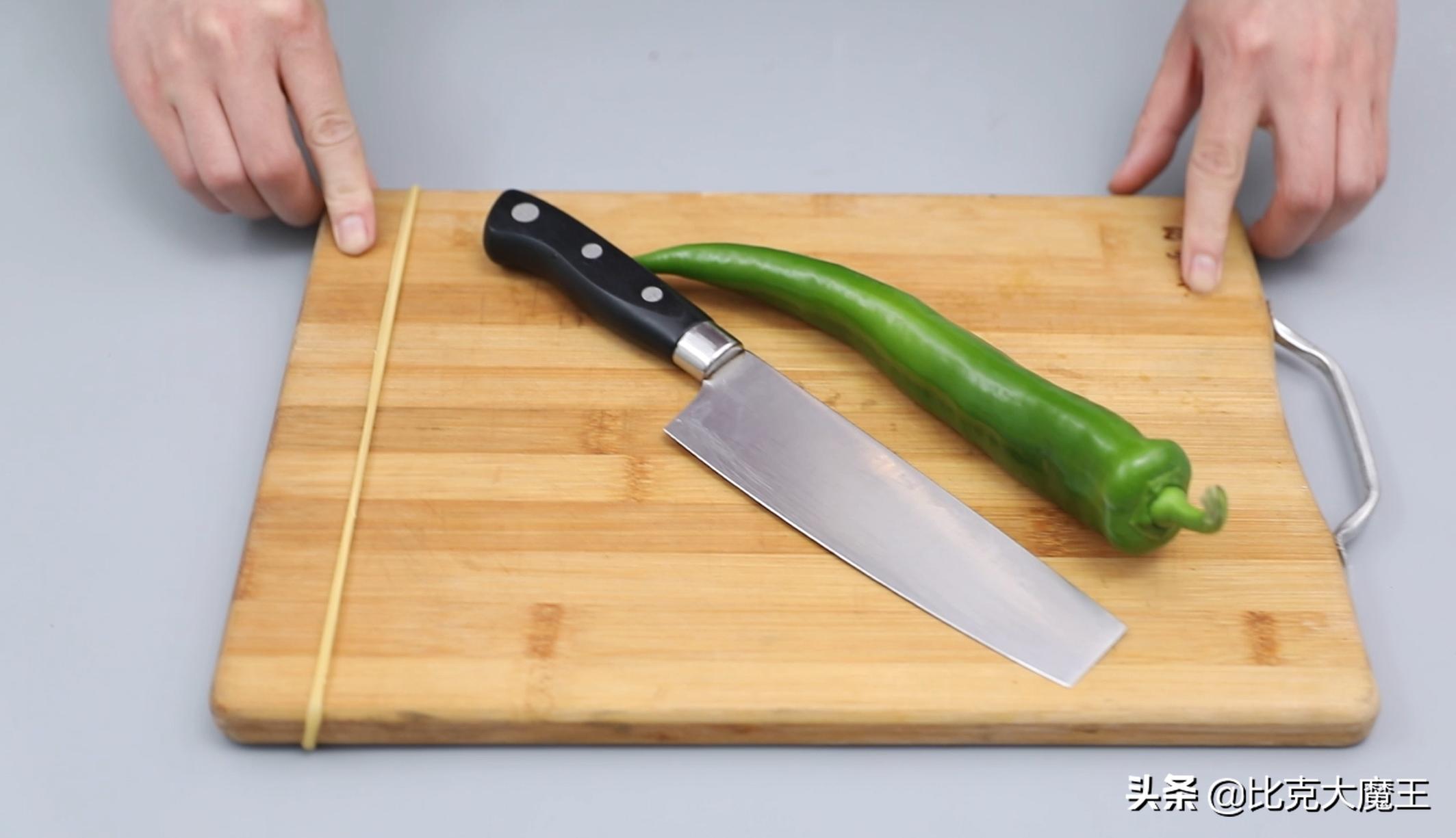 家用橡胶手套破损怎么补,橡胶手套破了有什么办法粘吗