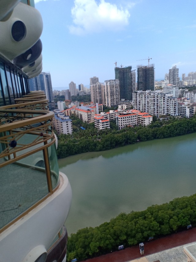 美丽之冠大树酒店,美丽之冠大树酒店距离海边多远