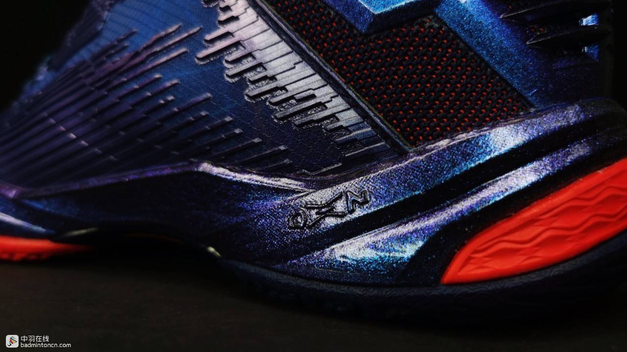 迪卡侬bs990,迪卡侬bs990与尤尼克斯88d