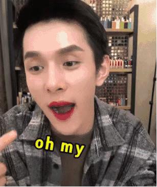 高情商的男生如何提醒女生口红沾牙上了？刘昊然的回答是最甜的