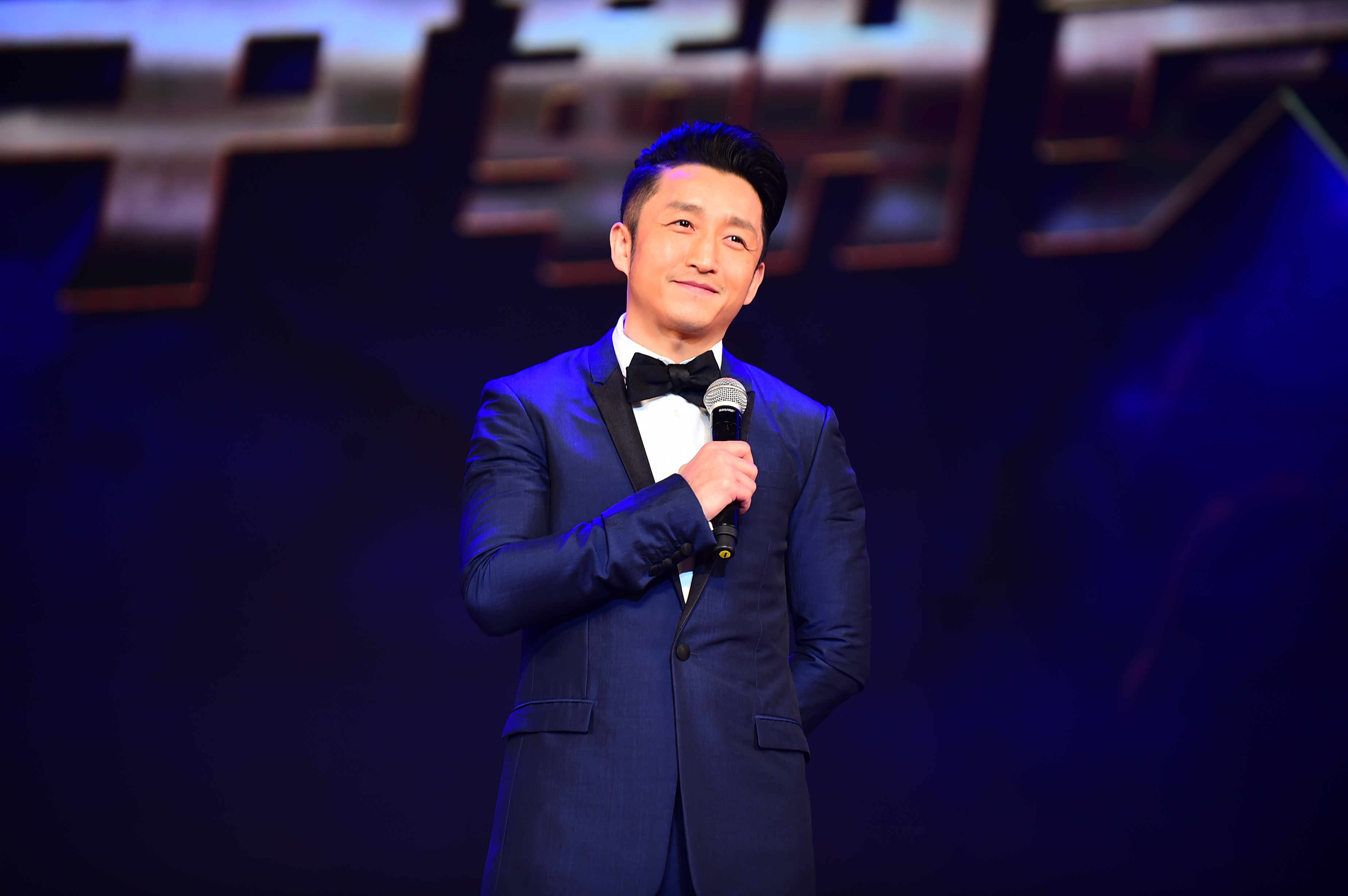 2夺奥运金牌，曾向妻子提出23次分手，拳王邹市明如今咋样了？