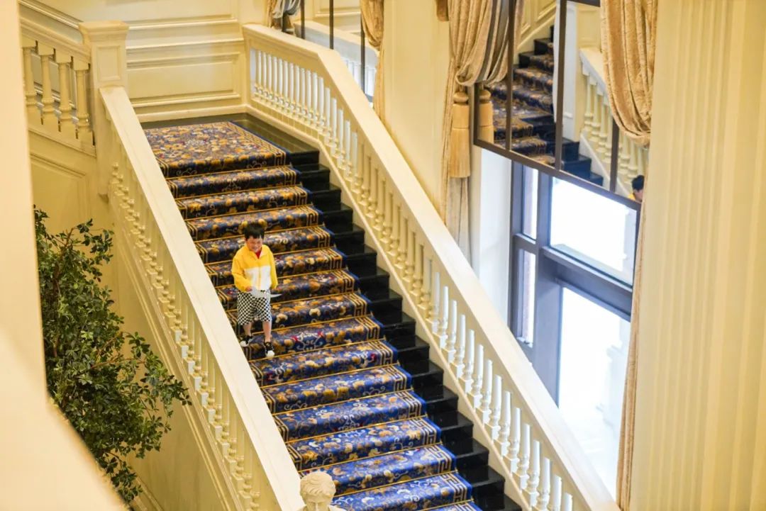 不到两千就能住天津丽思卡尔顿?还能随便吃?这样的羊毛不多了