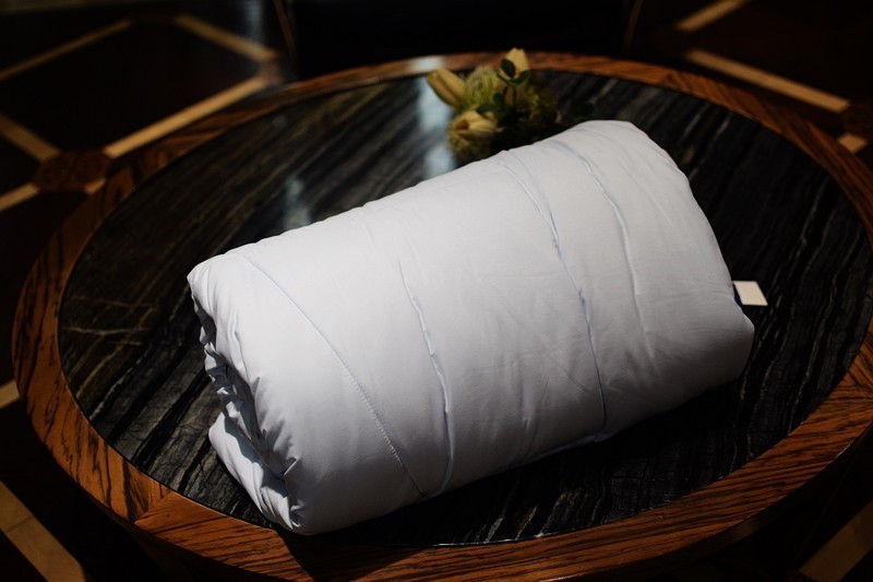 气凝胶复合保温隔热,太空气凝胶超轻柔暖被