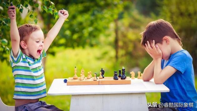 国际象棋技巧必学的十大口诀,国际象棋入门教程走棋高级规则