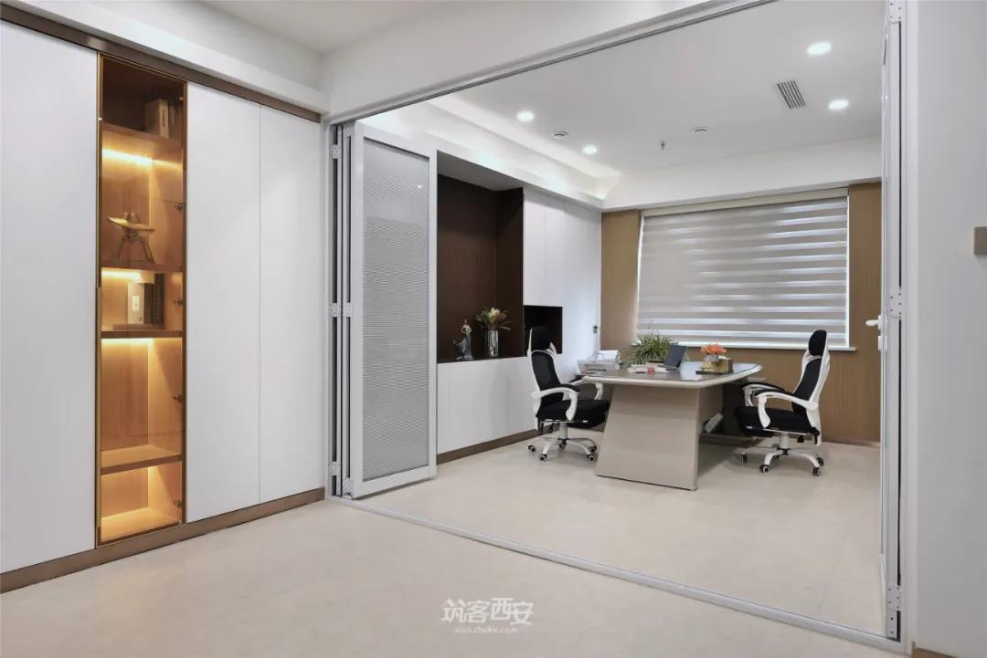 刘渝旻新作丨林空鹿饮溪娉婷袅娜皆在“尔雅”美学院