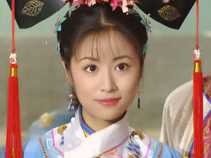 出场前吹成绝世美人，出场后却大失所望，看了感觉真尴尬