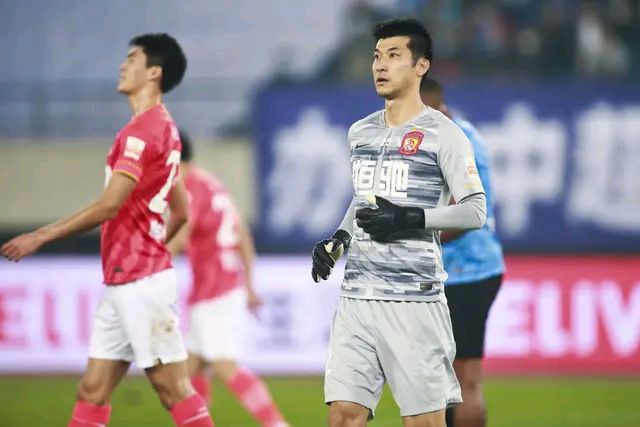 恒大新门将补强,只进不出恒大冬窗转会计划曝光