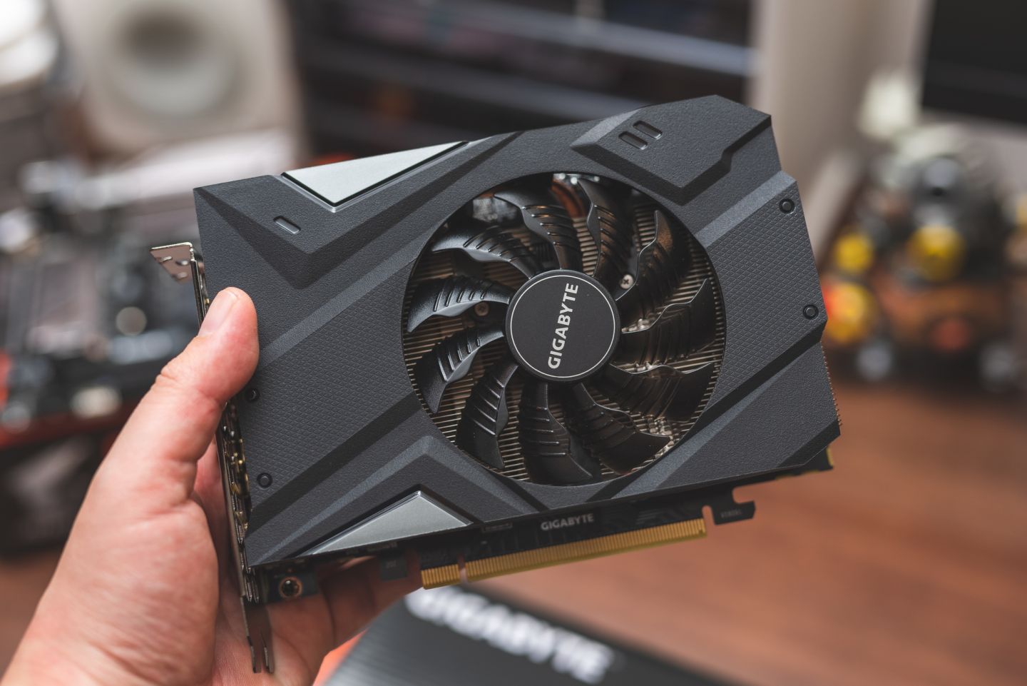 itx小钢炮需要什么,itx白色小钢炮安装教程