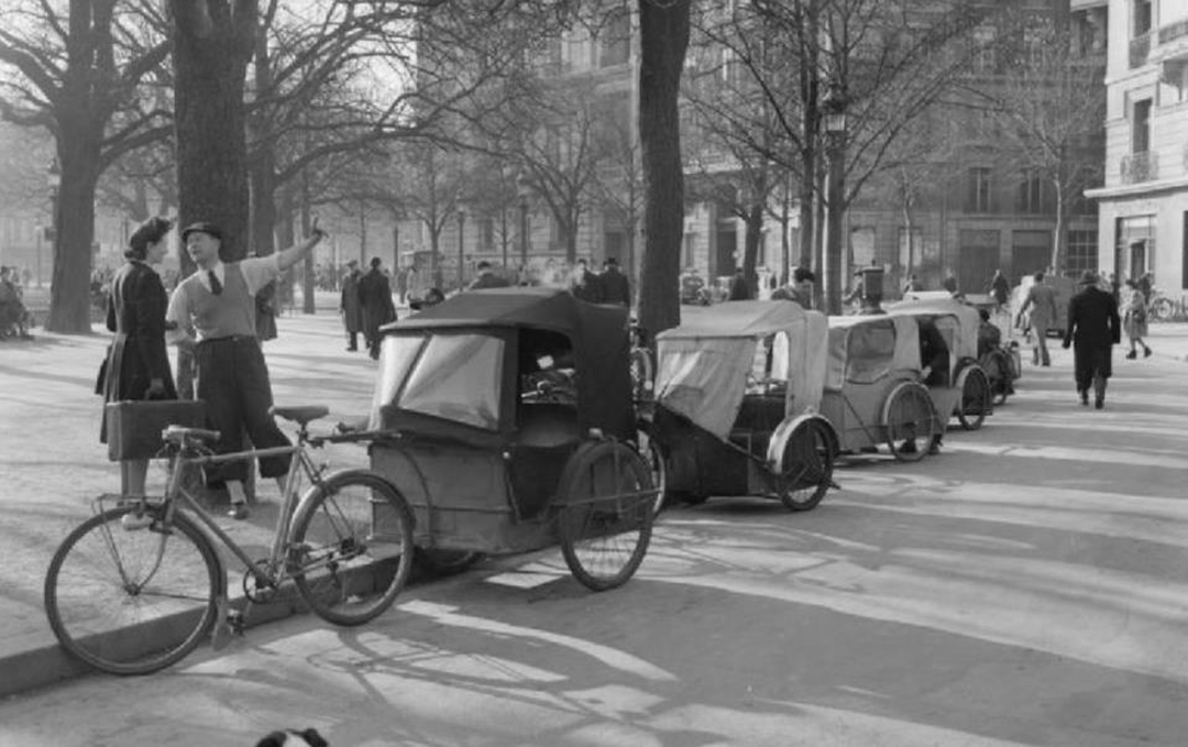 笼罩在*国亡**阴云下的巴黎市民，和他们不见天日的真实生活