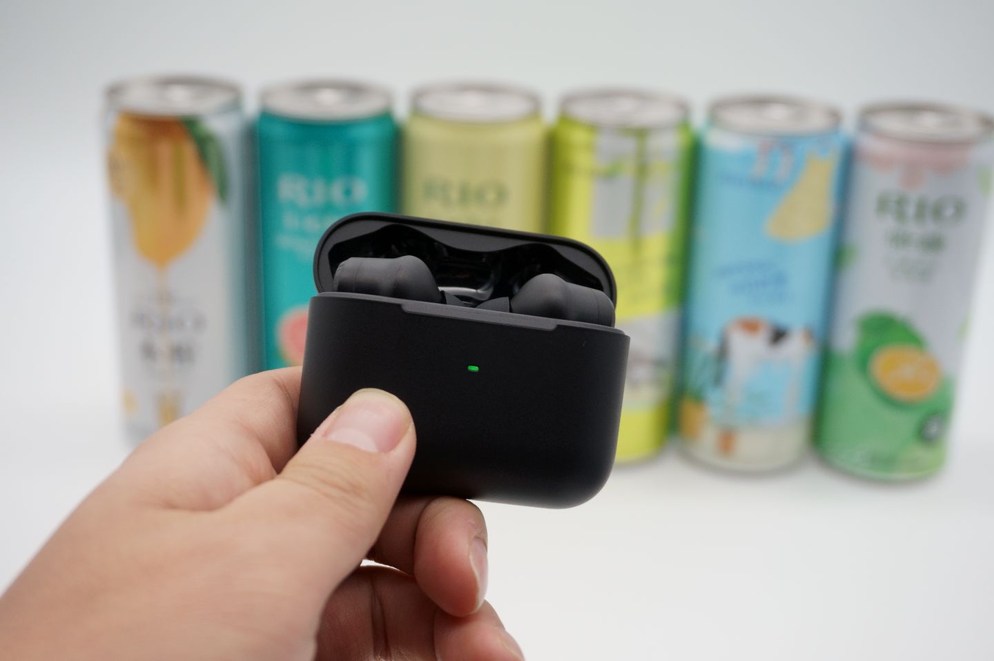 雷蛇战锤狂鲨v2专业版降噪耳塞,雷蛇战锤狂鲨v2专业版pubg测评