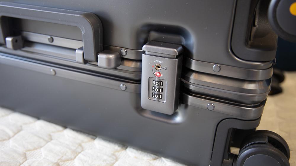 level8地平线,地平线8号level820英寸行李箱