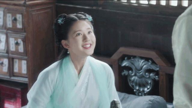 被忽略的言情小说女主,低成本大热网剧女主穿越回古代