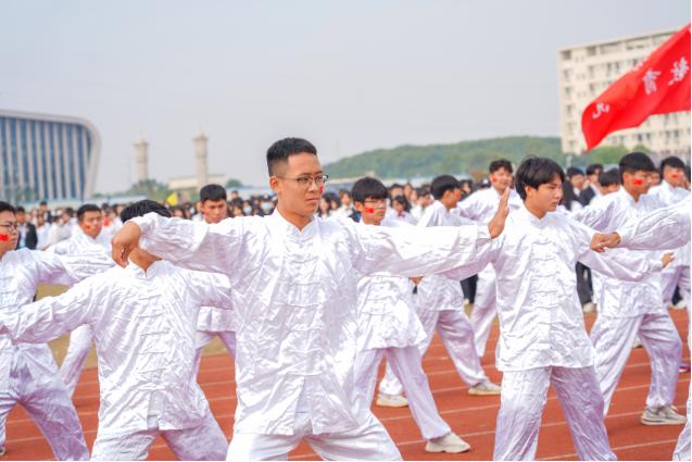 江西应用技术职业学院13届运动会,江西工商技工学校第11届运动会