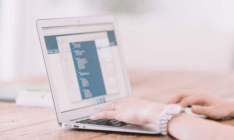 关系好的同事背后总说坏话,同事背后说你坏话三招教你