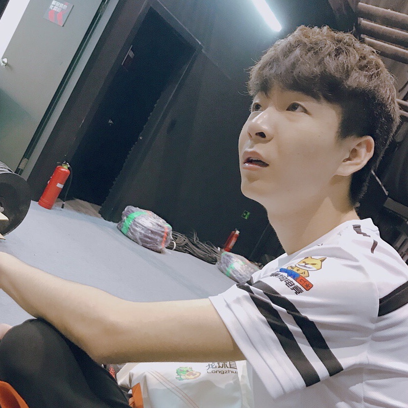 谓谁朝来不作意的意思,谓谁朝来不作意