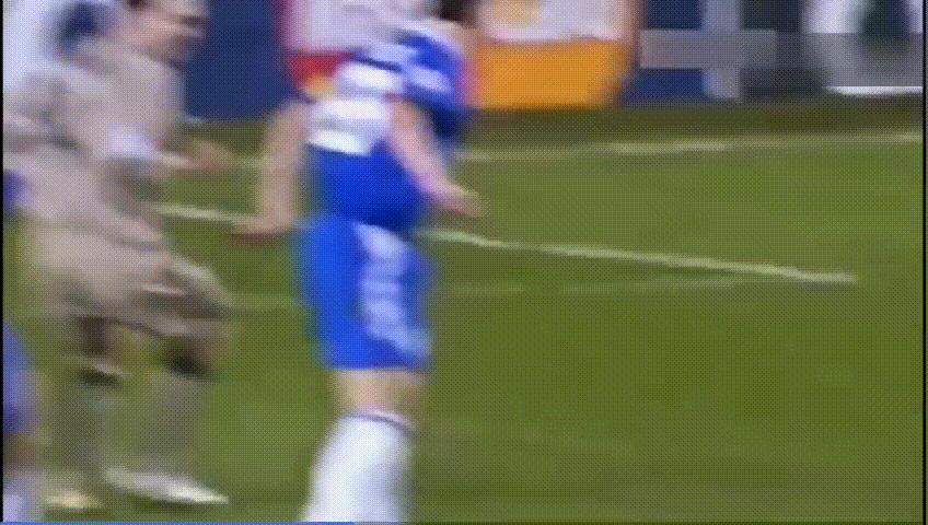 小罗足球精灵魔法时刻,小罗极致过人节奏球感